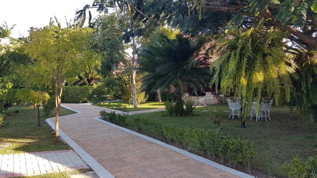 Casa em Gravatá com 04 quartos 