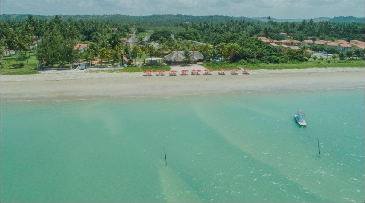 Casa com 05 suítes à beira mar de Maragogi